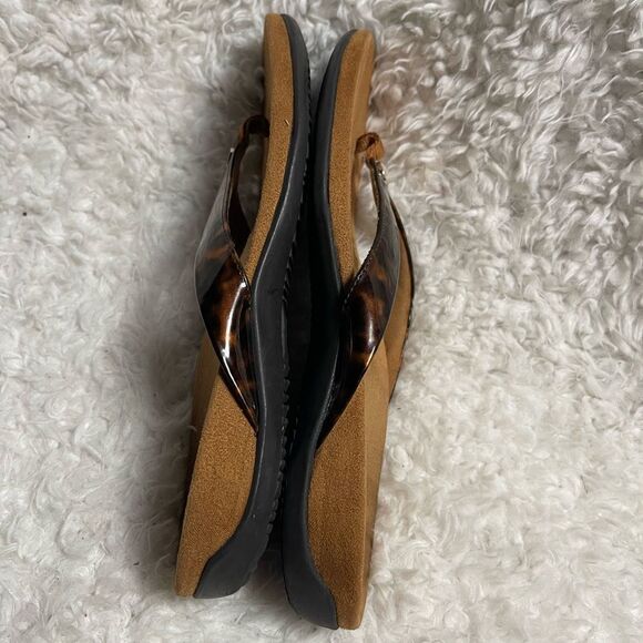 Vionic Brown Tortoise  print leather patent thong sandals size 10 - Picture 5 of 8